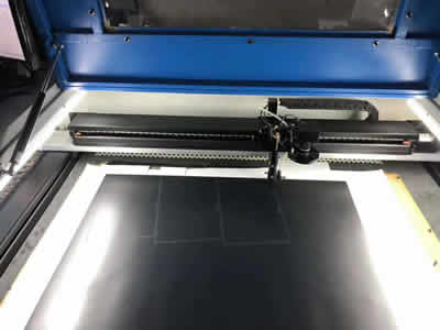 cutting PET privacy screen protecor with laster machine